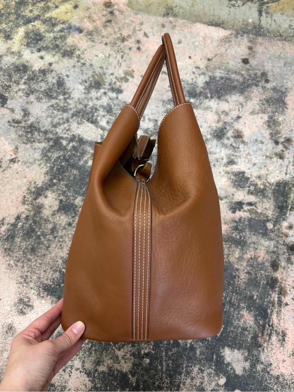 Polo by Ralph Lauren Bellport Large Reversible Leather Tote - Picture 10 of 15